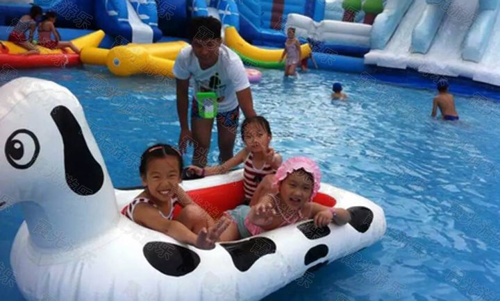 富文镇儿童游泳池